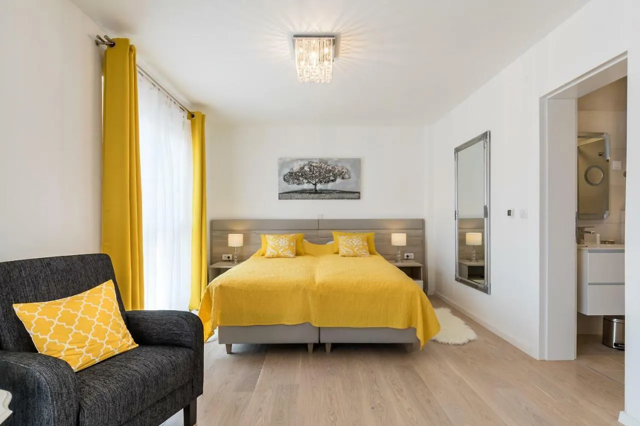 Luxury Room & Studio Stella Maris Split Apartment