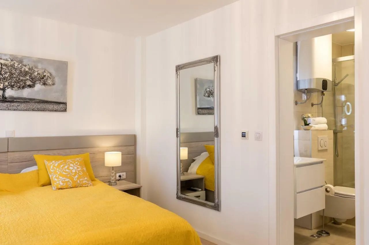 Luxury Room & Studio Stella Maris Split 0*,